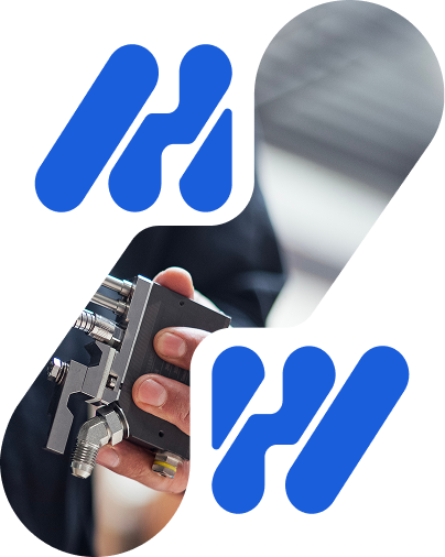 Logos et photos HM tech entrelacé pour représenter les services HM tech !