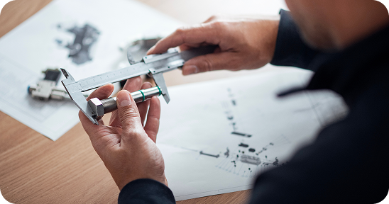 Phoos illustrant la maitrise des couts en maintenance préventivve grace aux pièces détachées comptaibles multimarques proposées par HM Tech